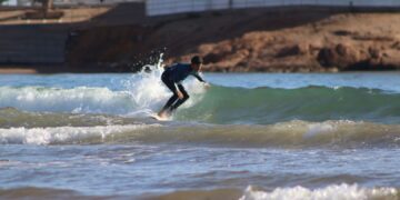 Bahía Junior Kids: Brillando en la Liga de Surfing