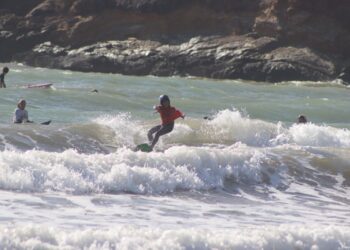 El surf vuelve a hacer historia en la Playa de Bahía (Puerto de Mazarrón, Murcia) Campeonato de España Surf Kids & Surfito XV