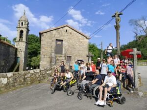 Camino inclusivo B-Life en la montaña